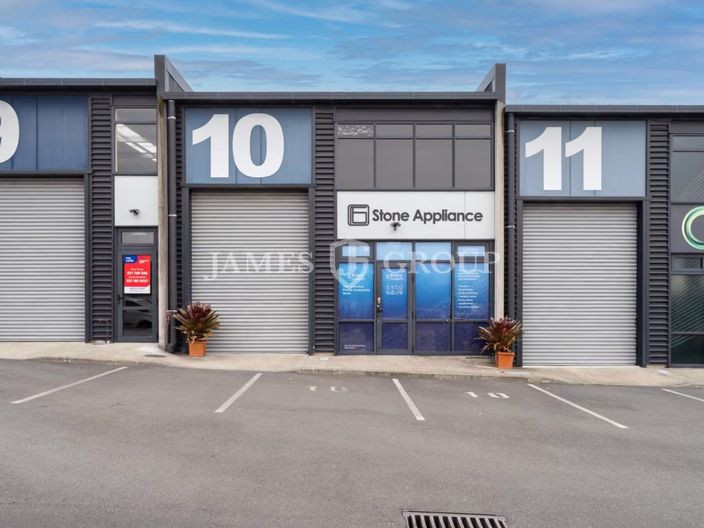 Modern Secure Industrial Unit – 164m²