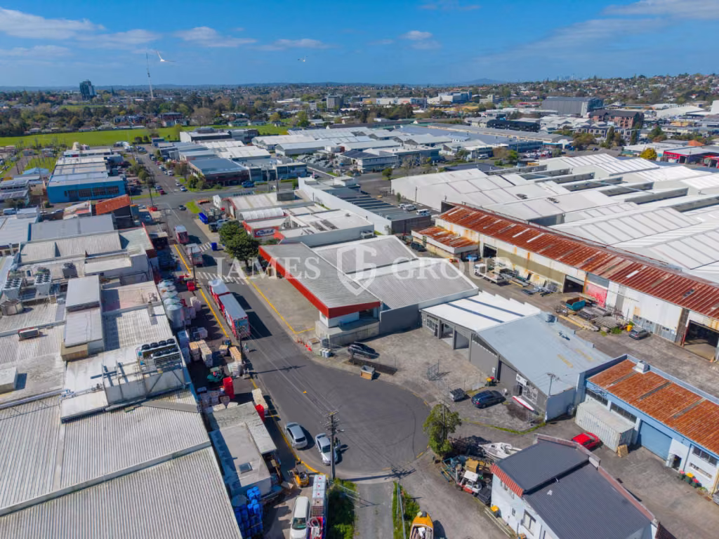 Refurbished Warehouse | Dual Access & Secure Yard