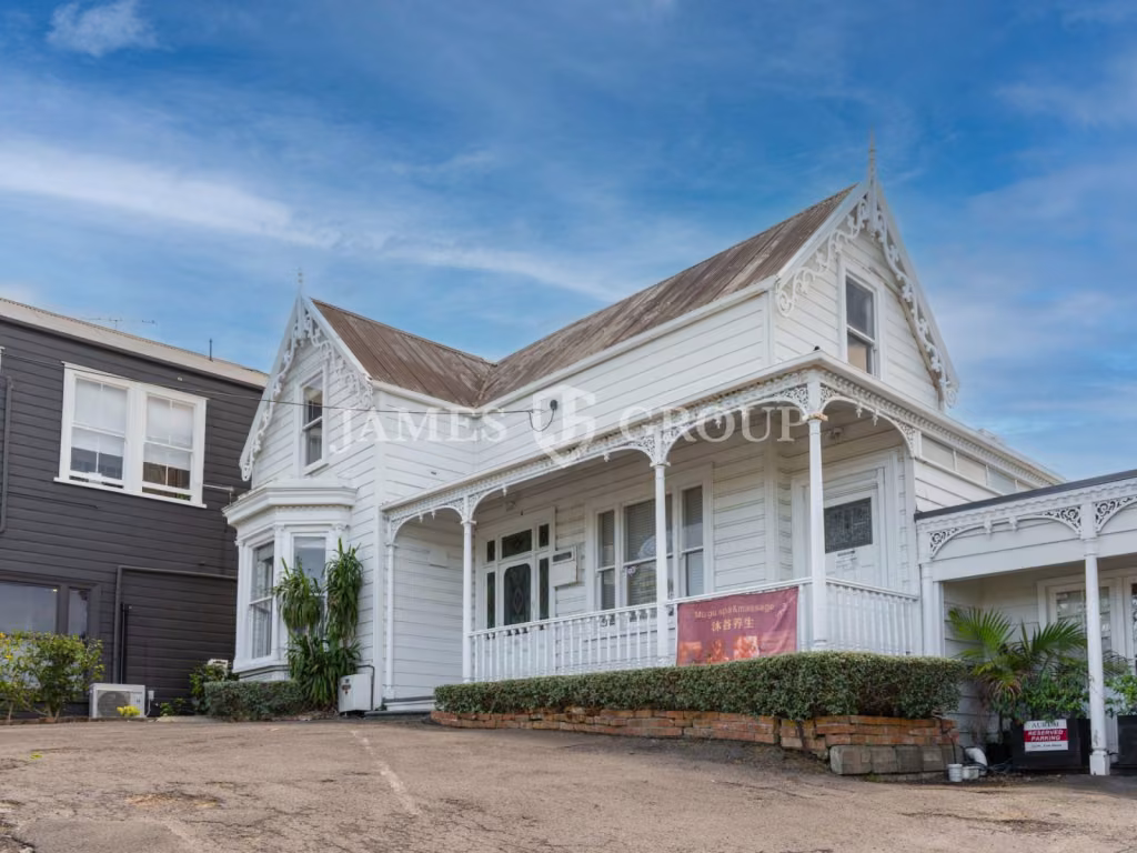 Move-in Ready Office In Prime Location