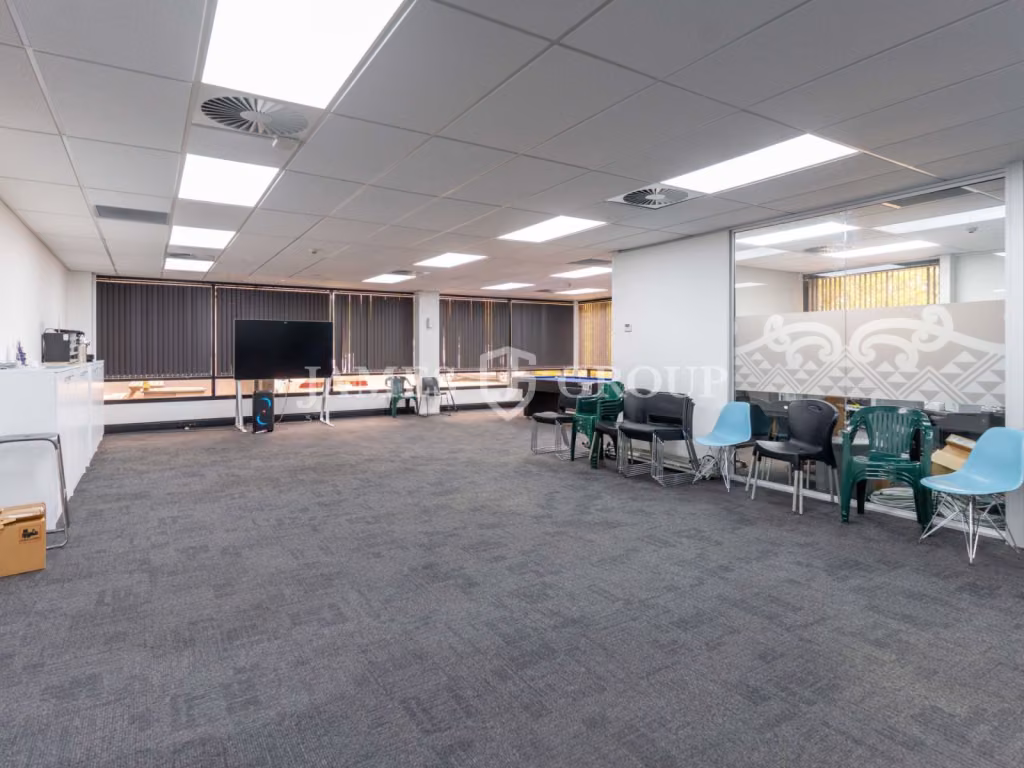 Exceptional Mt Wellington Hq – 2,994sqm