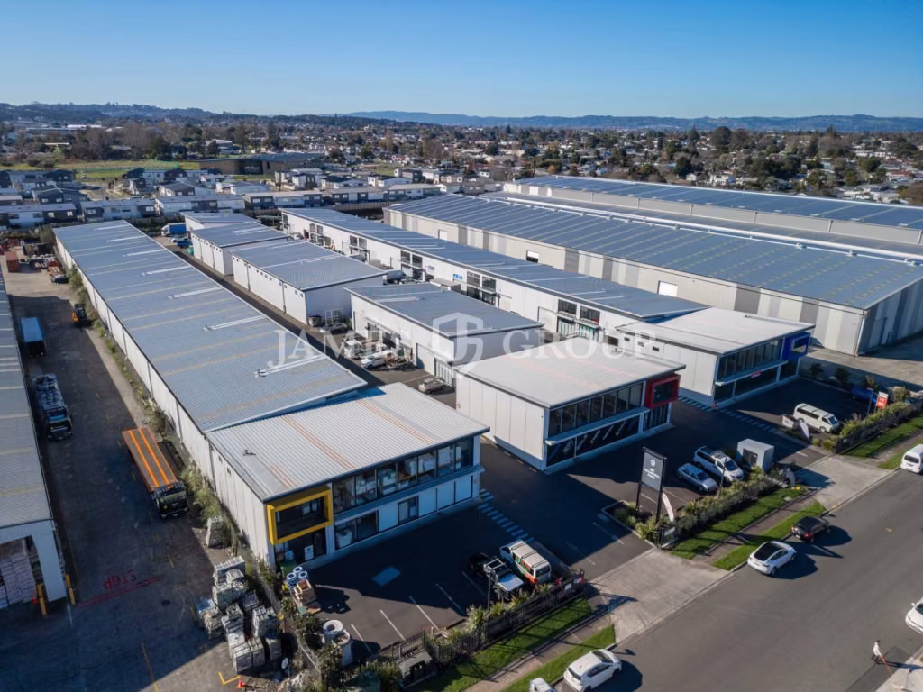 218m² Modern Warehouse