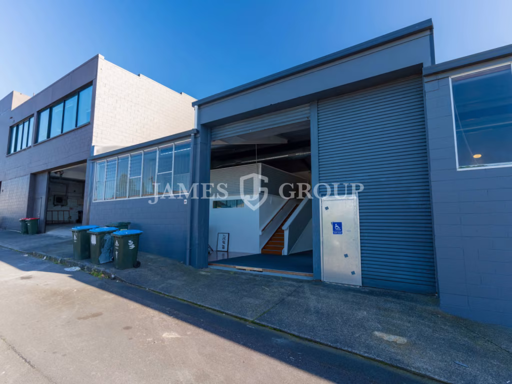 Versatile Corner Showroom | Grey Lynn
