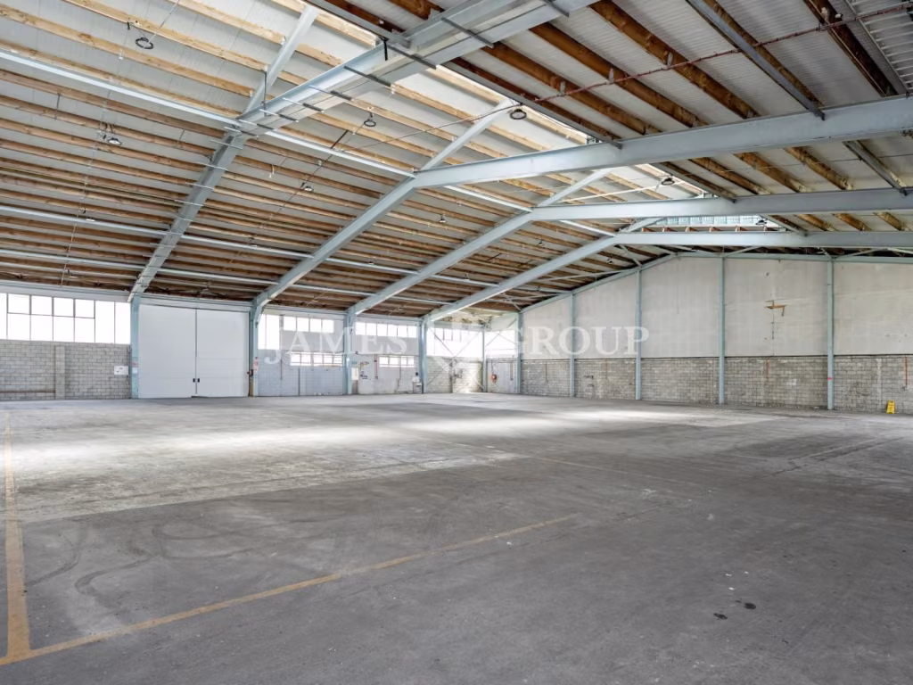 $165p/sqm With Dual Road Access