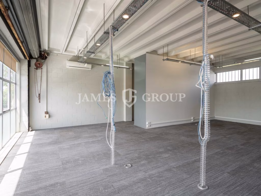 Grey Lynn Office With Roller Door And Loading Bay