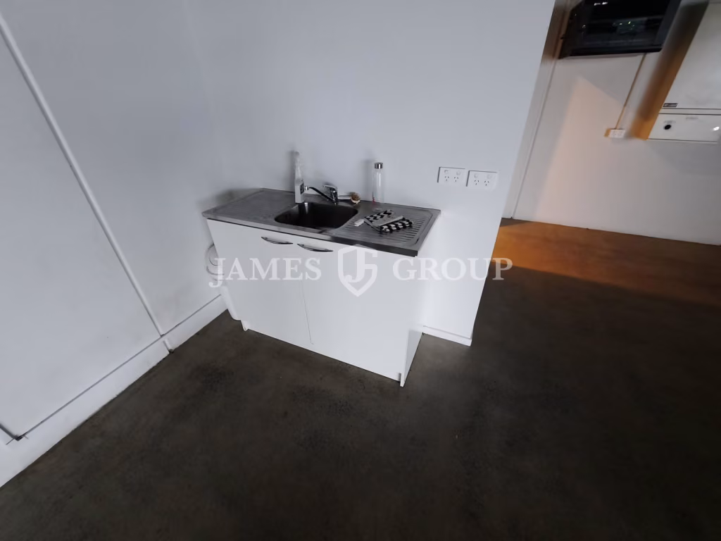 Ground Floor Office / Retail