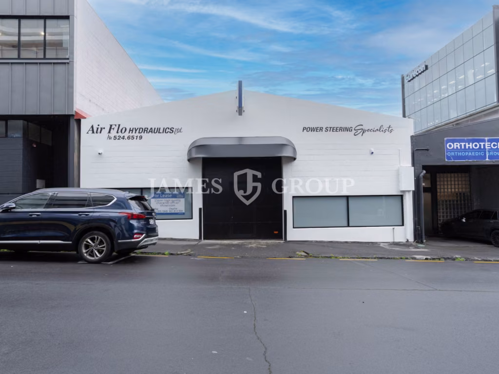 Standalone Newmarket Showroom