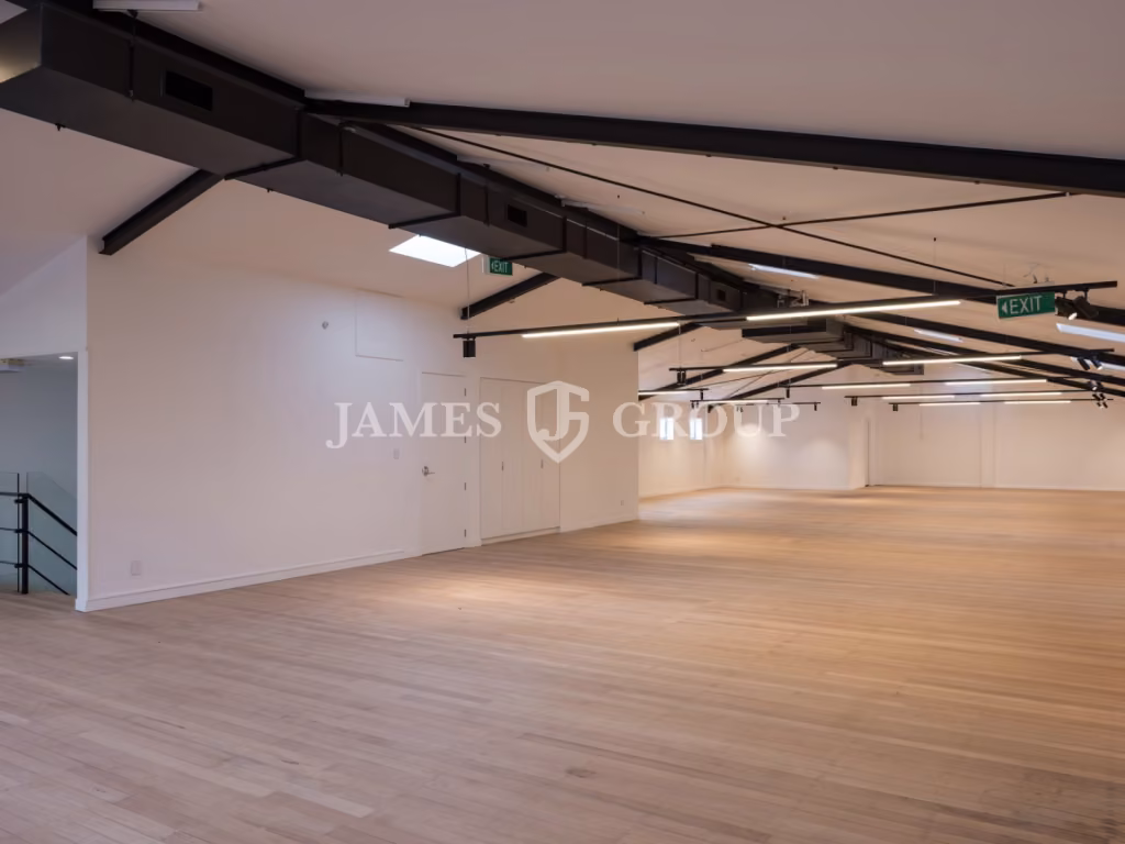 Refurbished Office And Warehouse In Prime Grafton