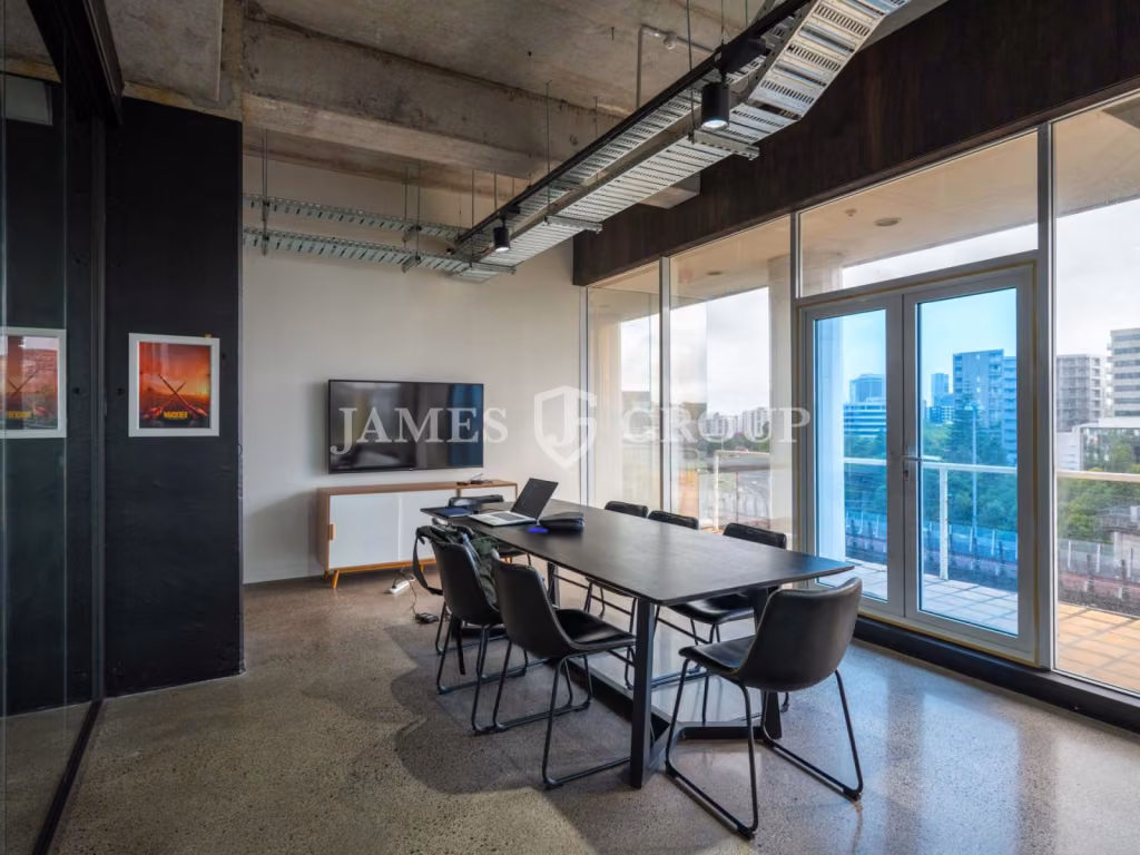 Versatile Office With Outdoor Deck On K Road
