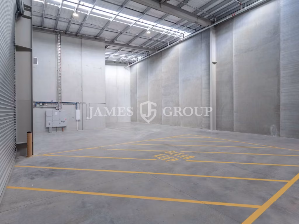 Near New Industrial | 12 Metre Stud Height