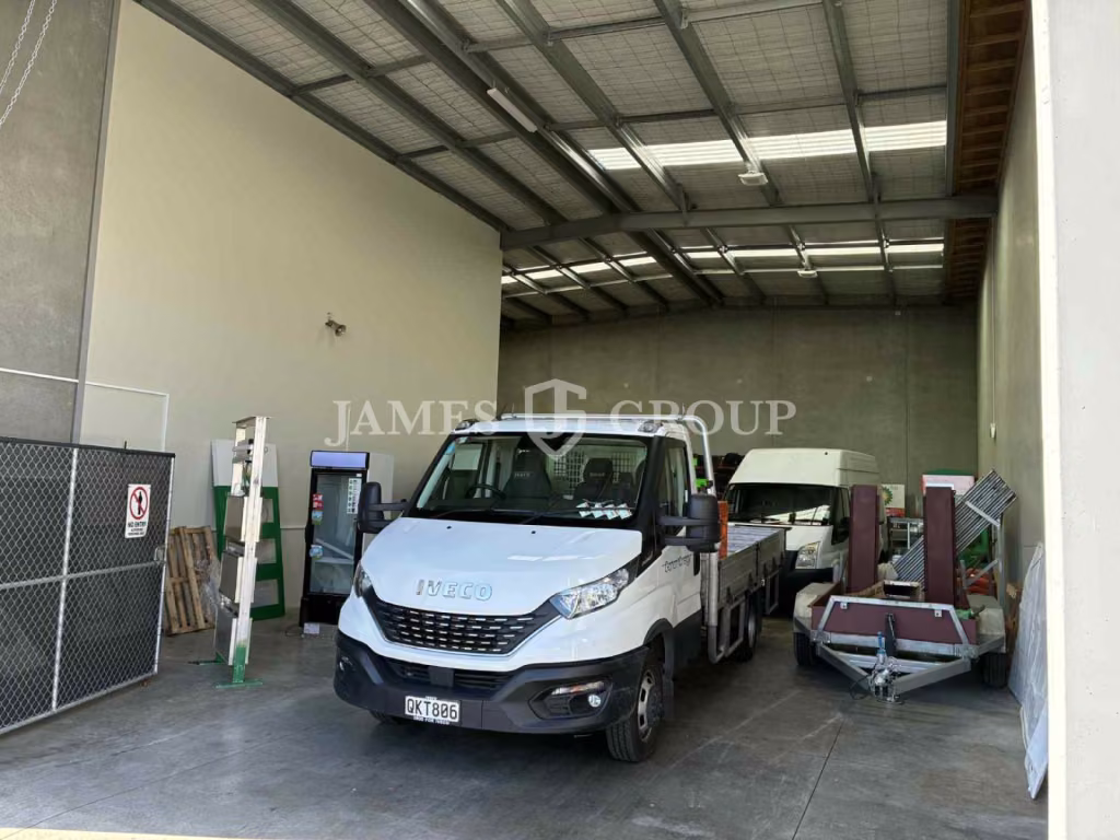 Modern 408sqm A-grade Airport Unit | Available Now