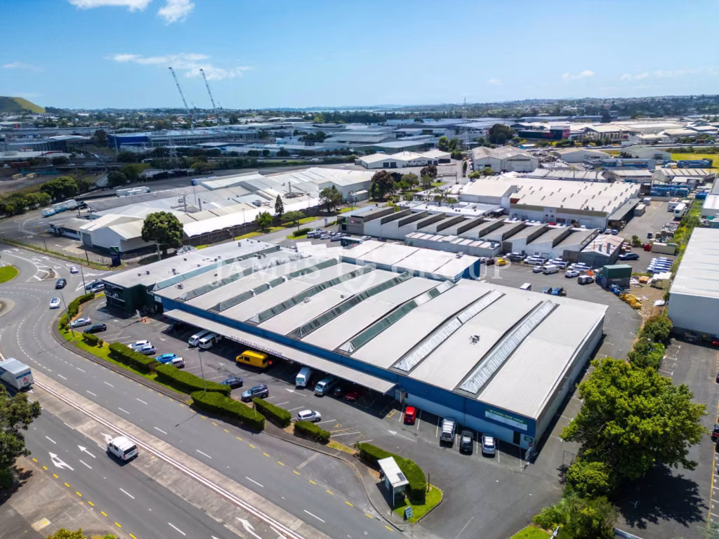 Large Scale Warehouse, Office & Massive Profile