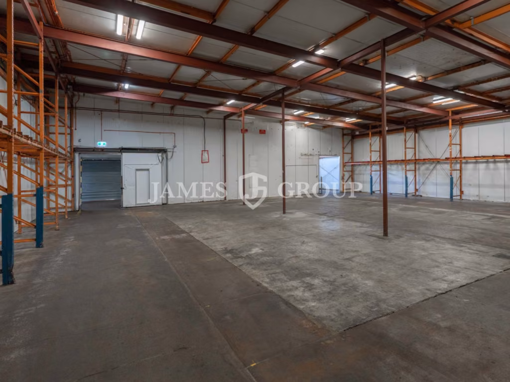 3,802m² Chilled Facility In Prime Penrose