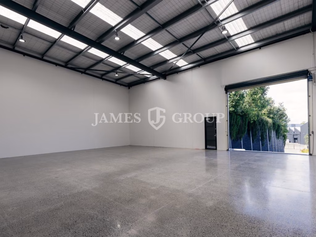 620m² A-grade Penrose Unit | Motorway Profile