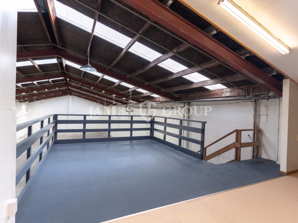 Versatile 427m² Industrial + Front Yard