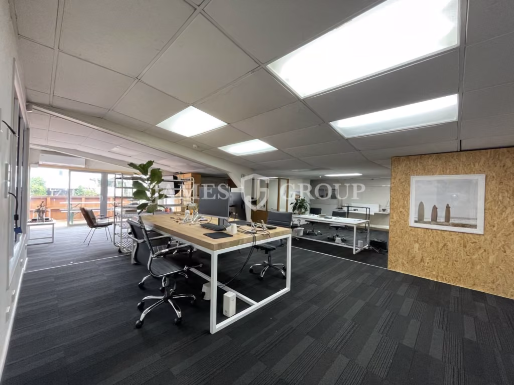 Rare Parnell Showroom+ Parks