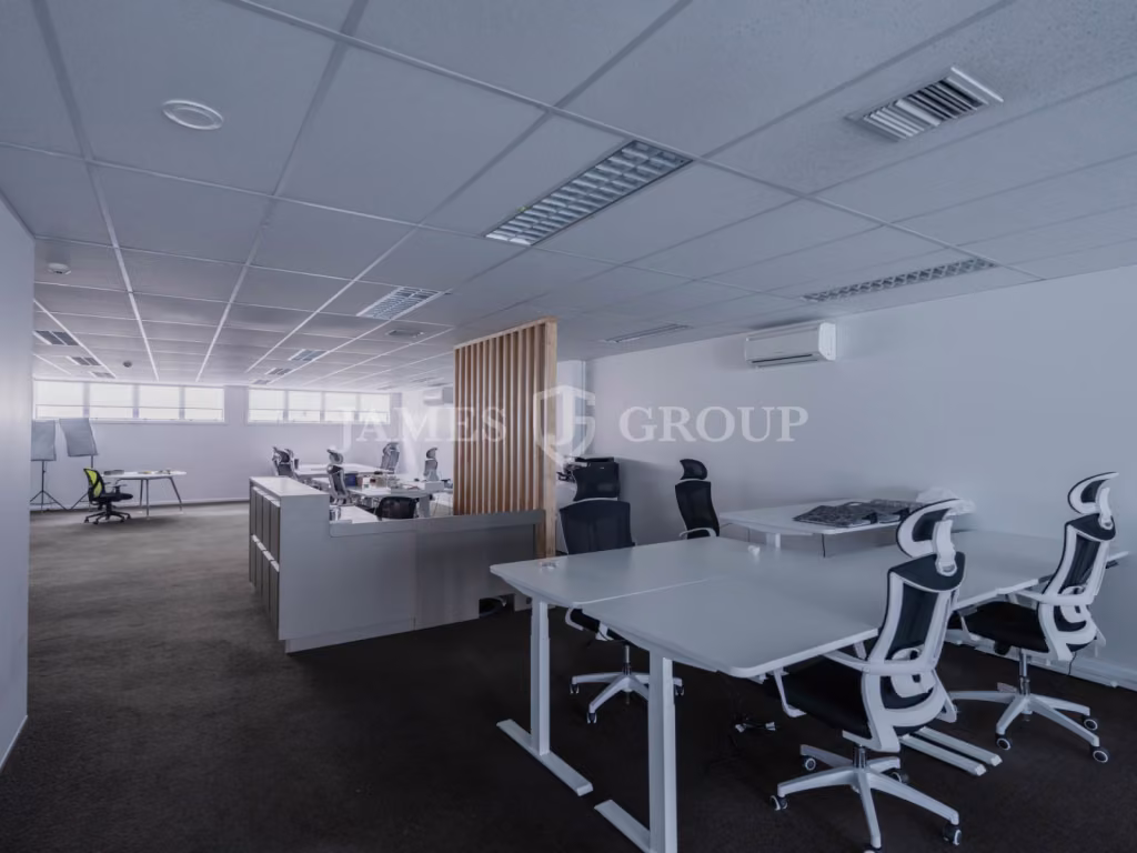 Sleek Parnell Office