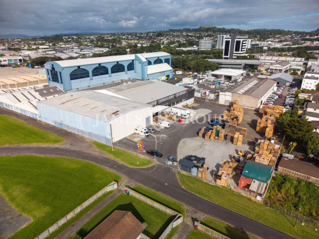 1,240sqm Warehouse – No Office
