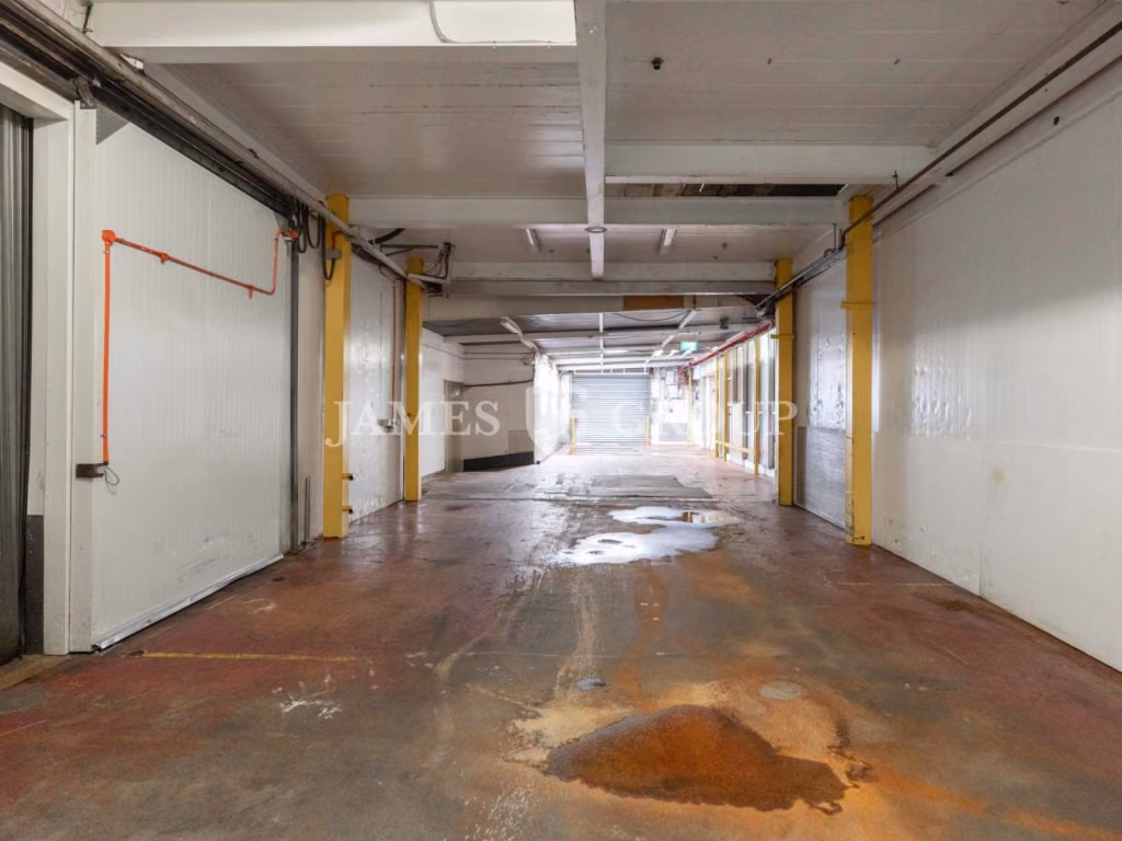 3,802m² Chilled Facility In Prime Penrose