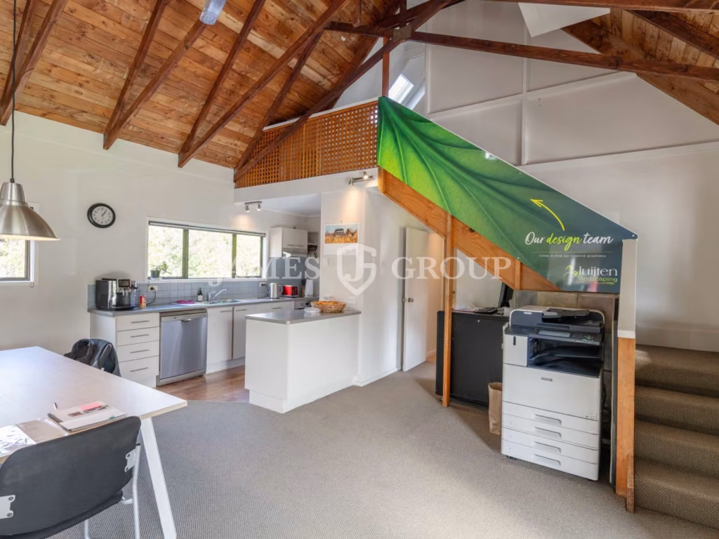 Flexible Options! Secure Yard, Office & Workshop