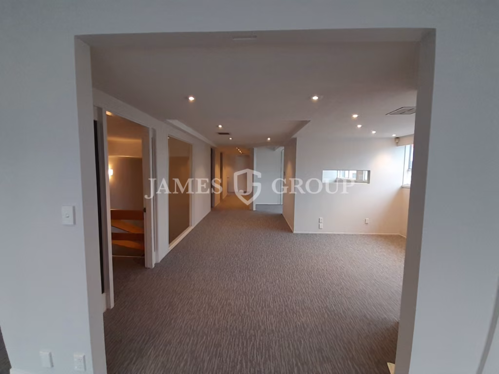 Versatile Eden Terrace Office + Secure Parking