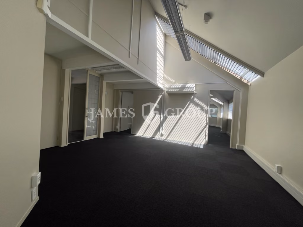 Spacious Tenancy With Excellent Accessibility
