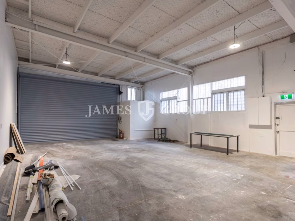 Refurbished 100m² Units On Great South Road