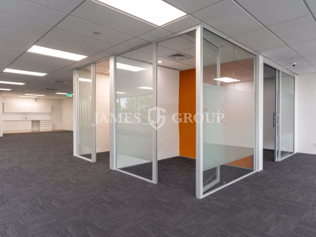 Prominent Location | 266sqm Greenlane Office