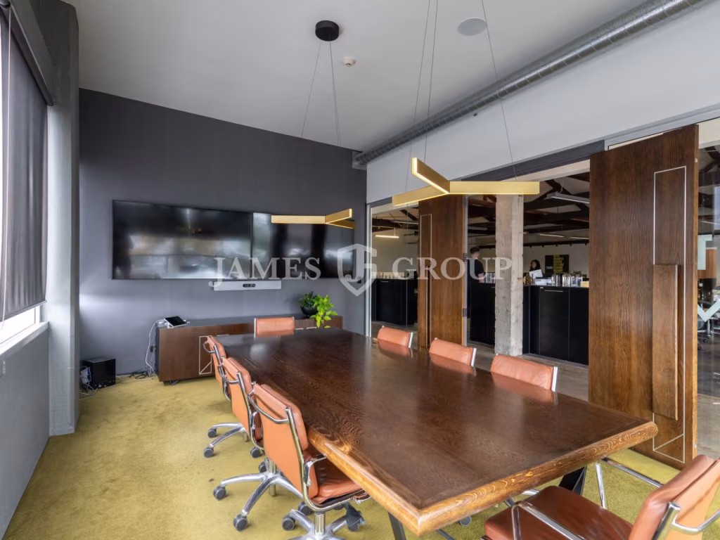 425m² Kingsland Office – Prime Location