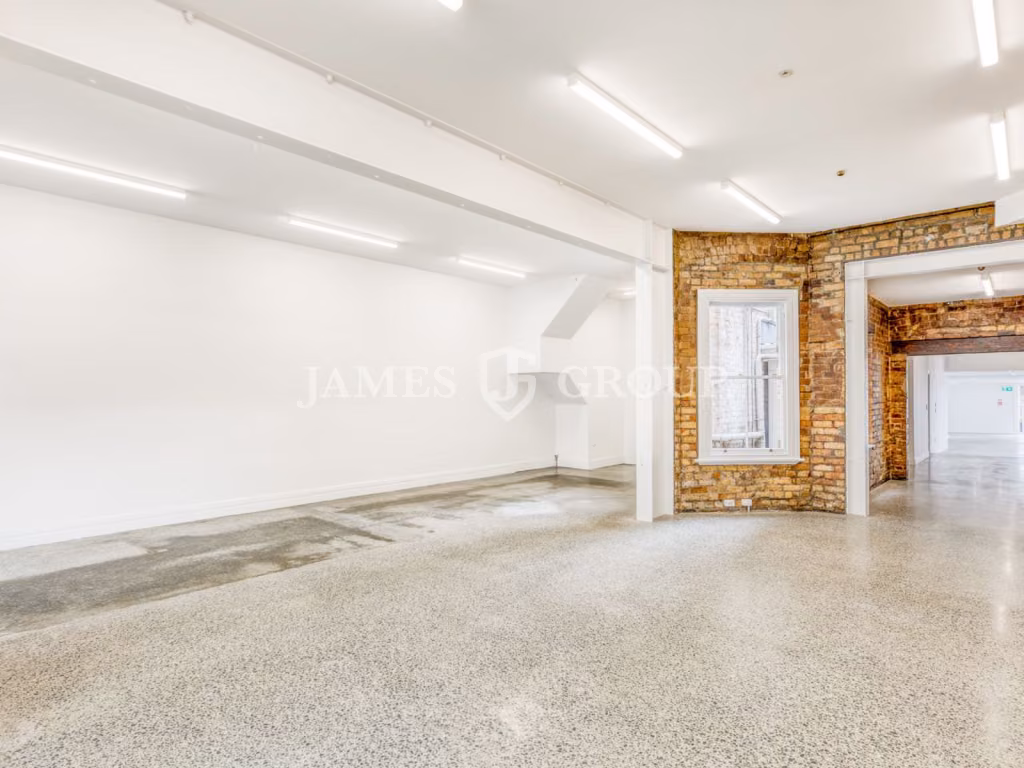 Retail Opportunity In Busy City Fringe Location