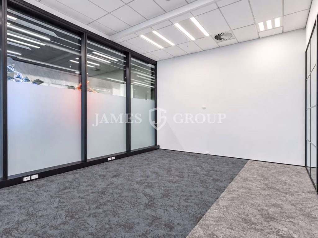 Well-presented Cbd Fringe Workspace