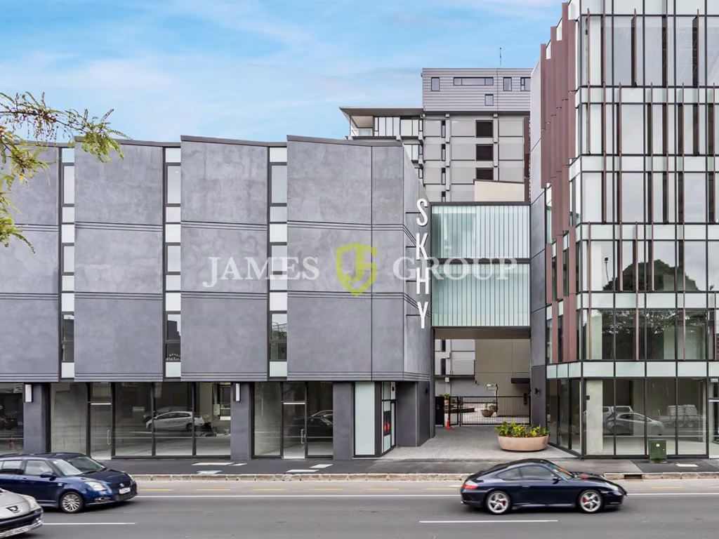Khyber Pass Retail + Road Frontage