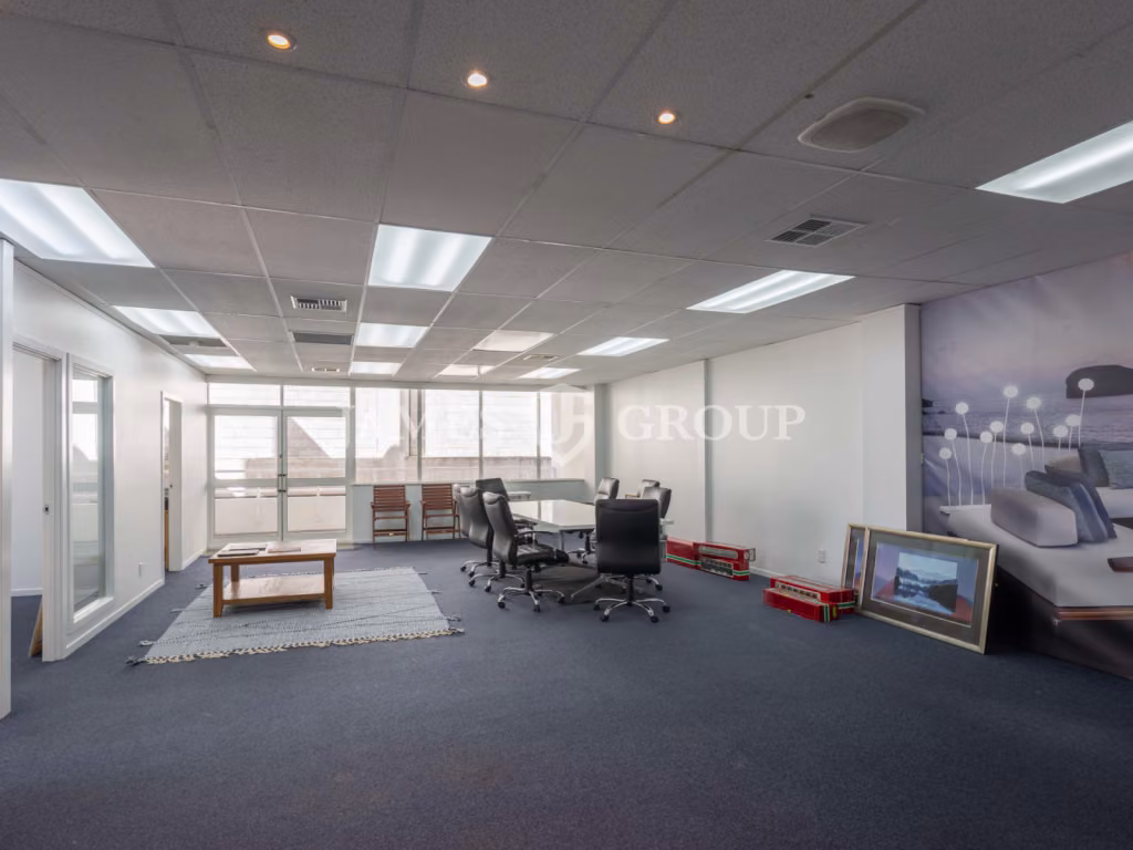 Level 5 Office In The Heart Of Newmarket