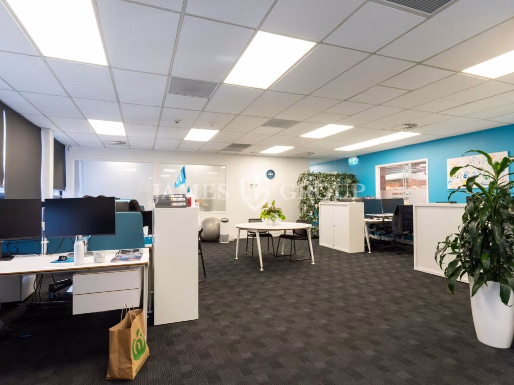 Industrial Hq | 1,147sqm Warehouse – 574sqm Office