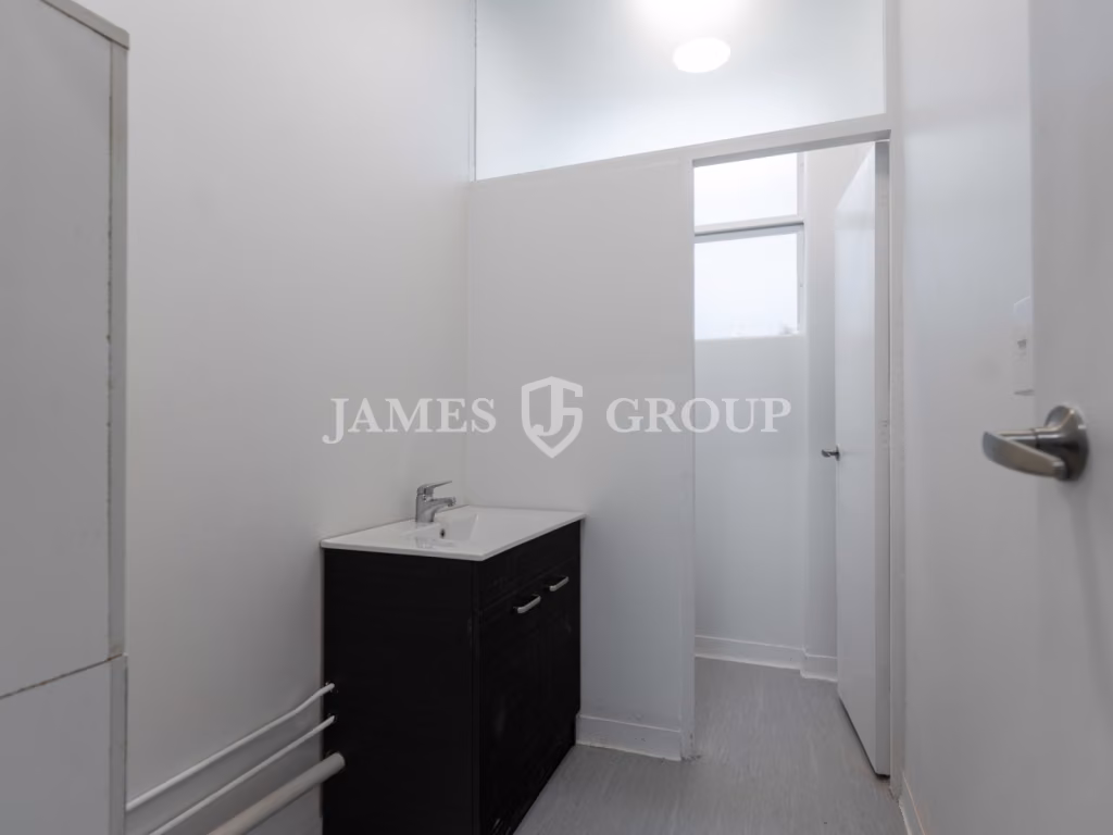 Showroom Excellence – Brand New Refurb