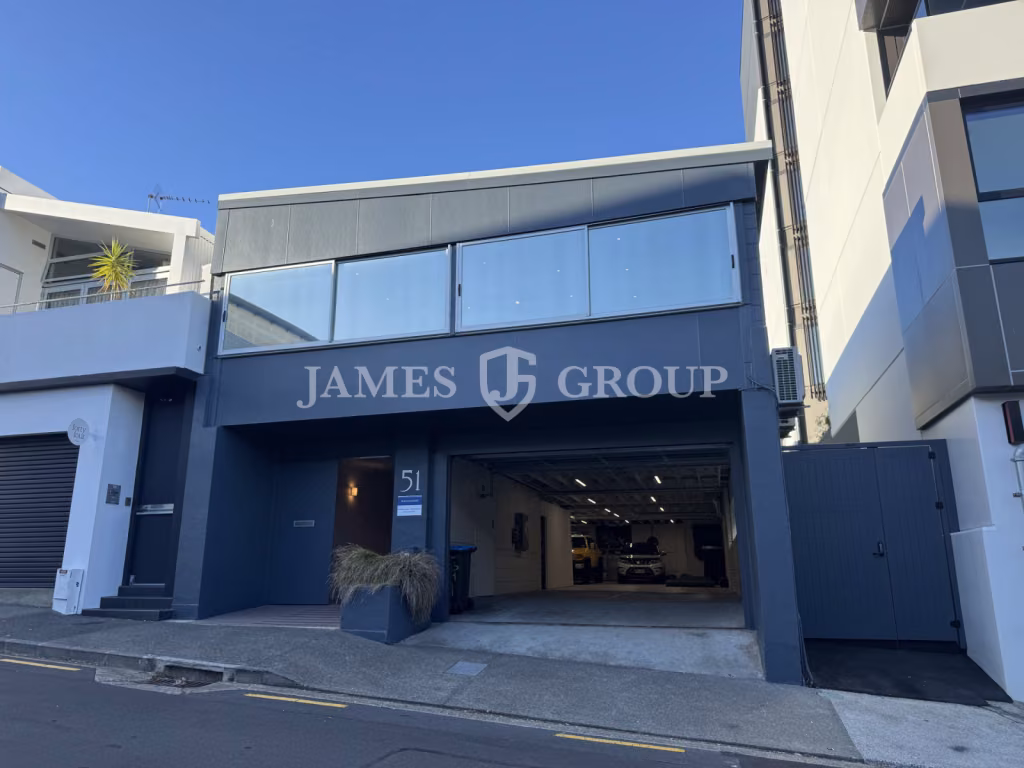 Versatile Eden Terrace Office + Secure Parking