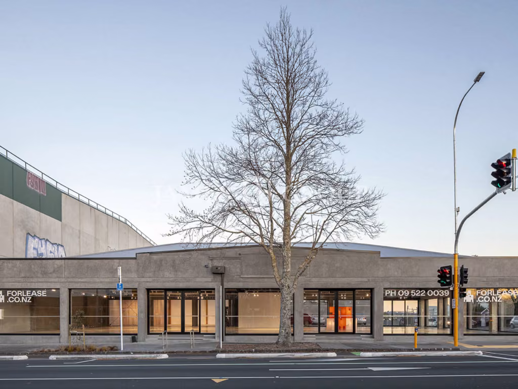 737m² Corner Retail With Massive Street Presence