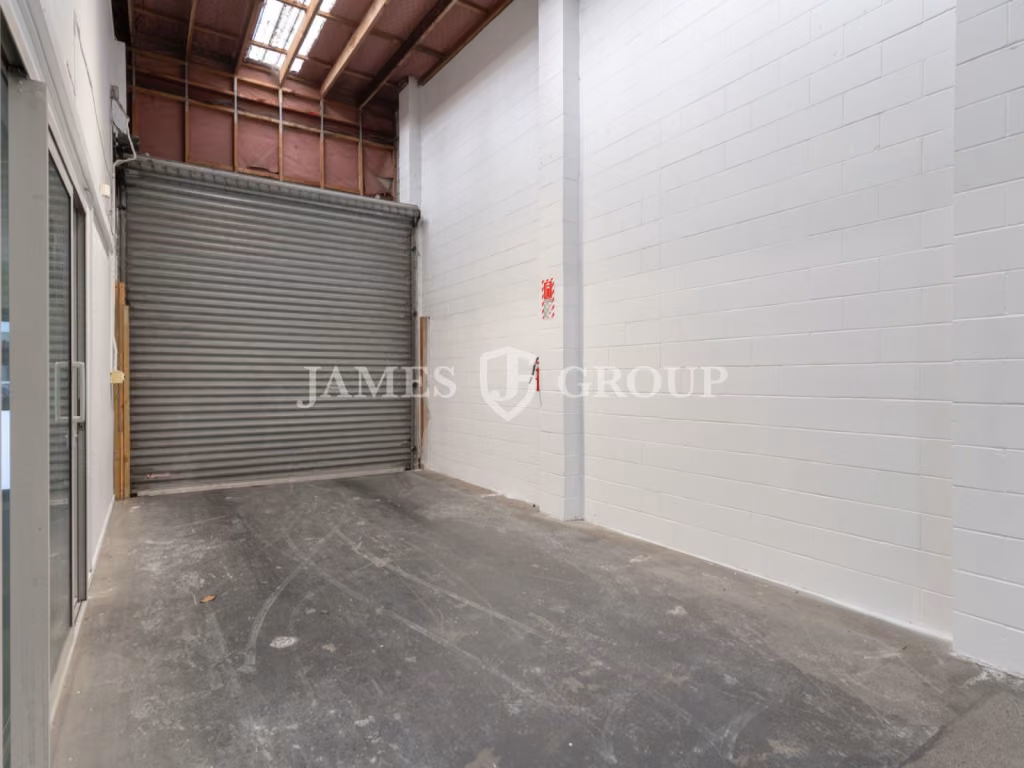 Quality Industrial In Prime Henderson | 400m²
