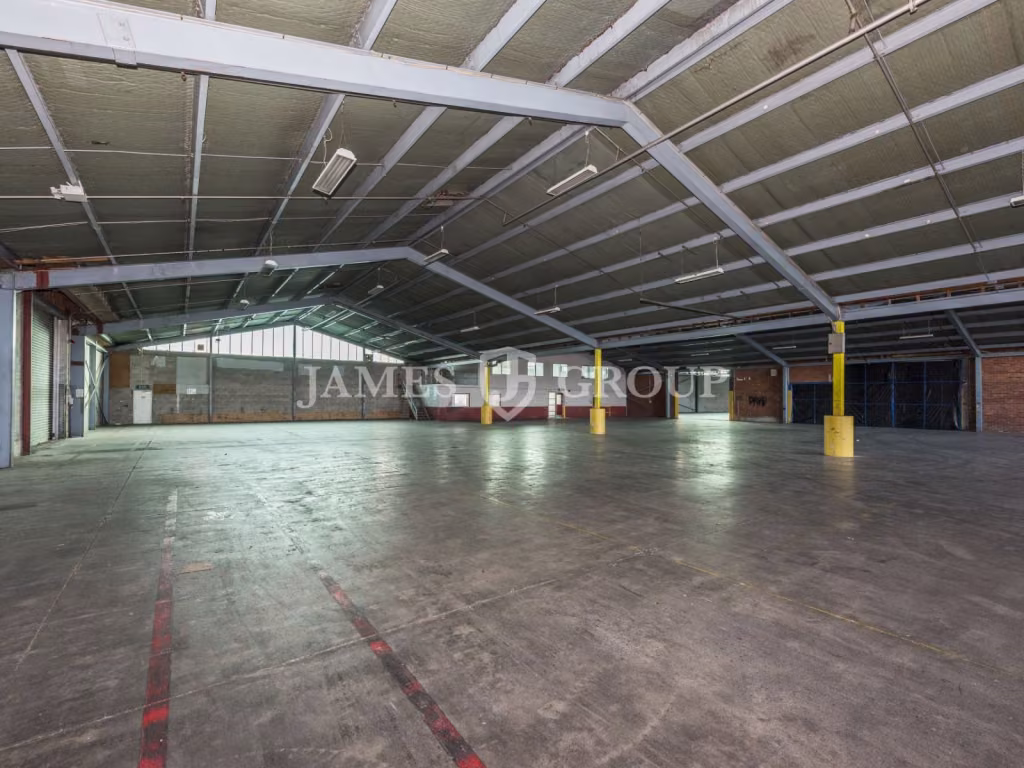 2,538m² Mt Wellington Warehouse | $150/m²