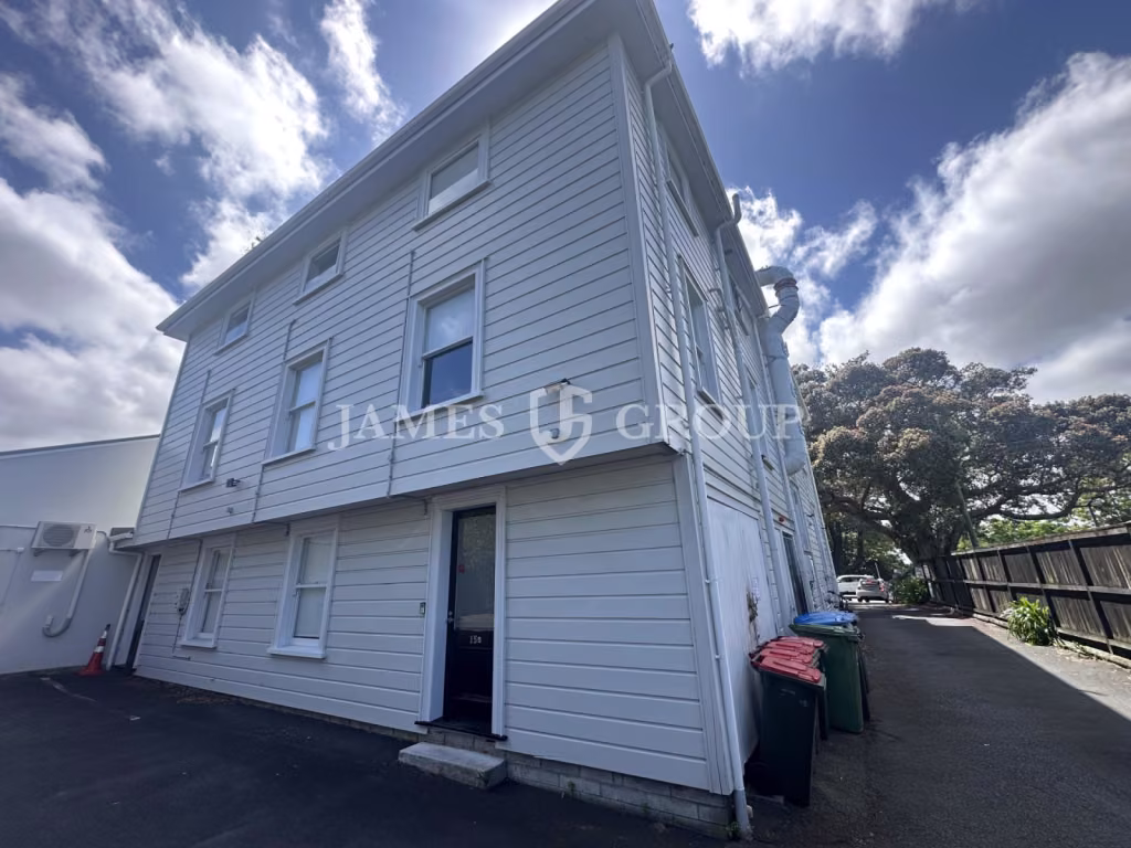 Small Space, Prime Location – Mount Eden