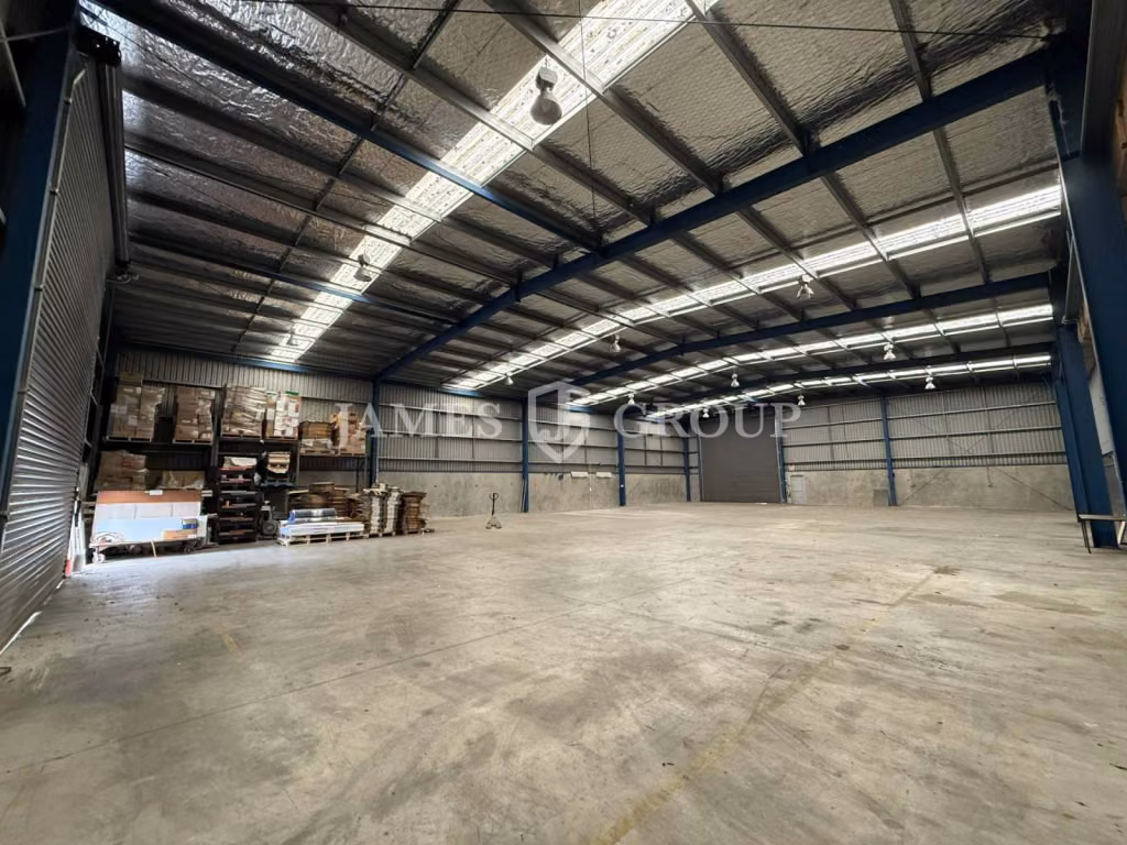 Purely Warehouse Space | 709m²