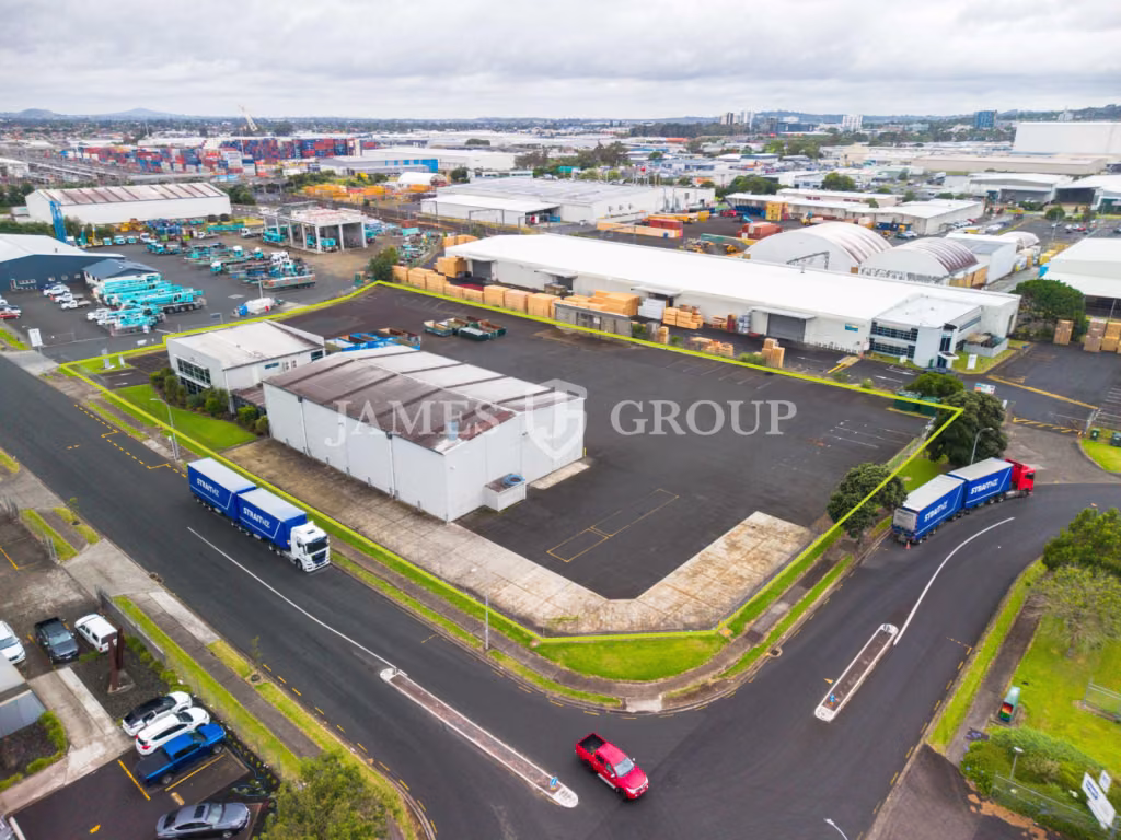 Yard Heavy Site With Workshop And Washbay – Rare!