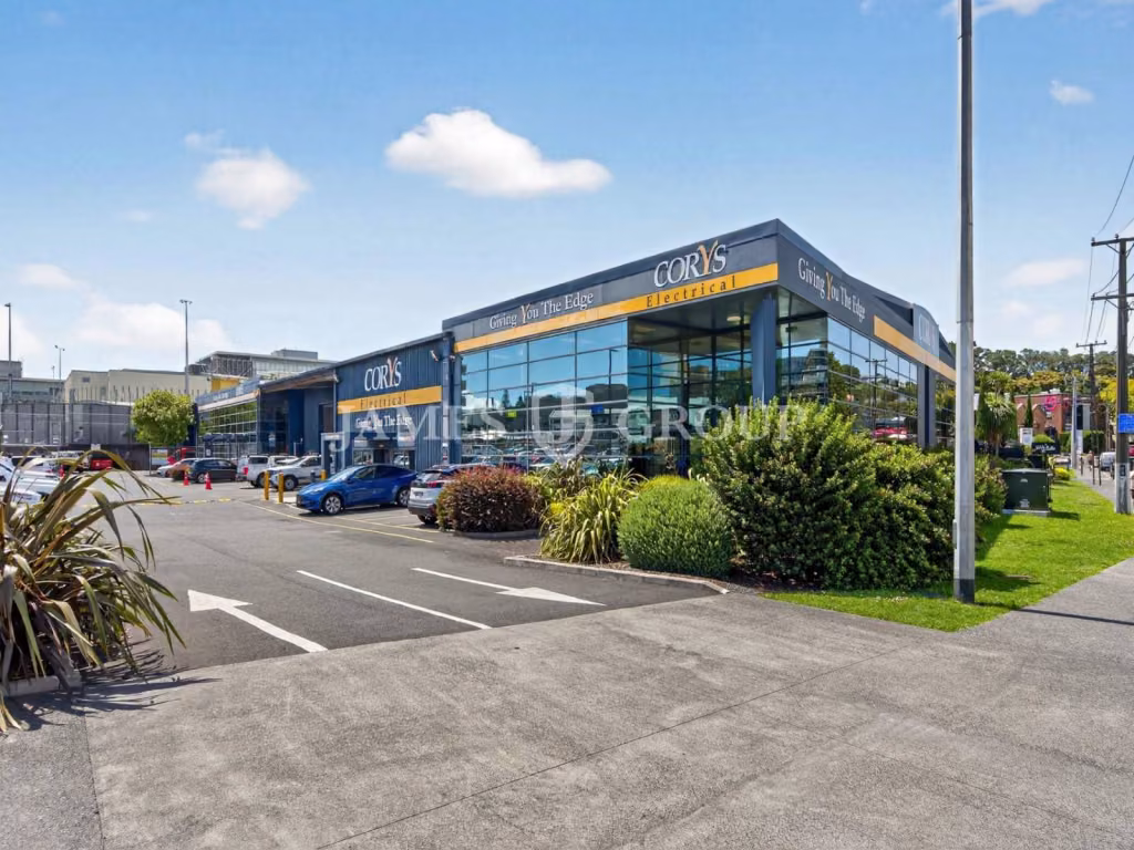 Expansive Warehouse With Office Space