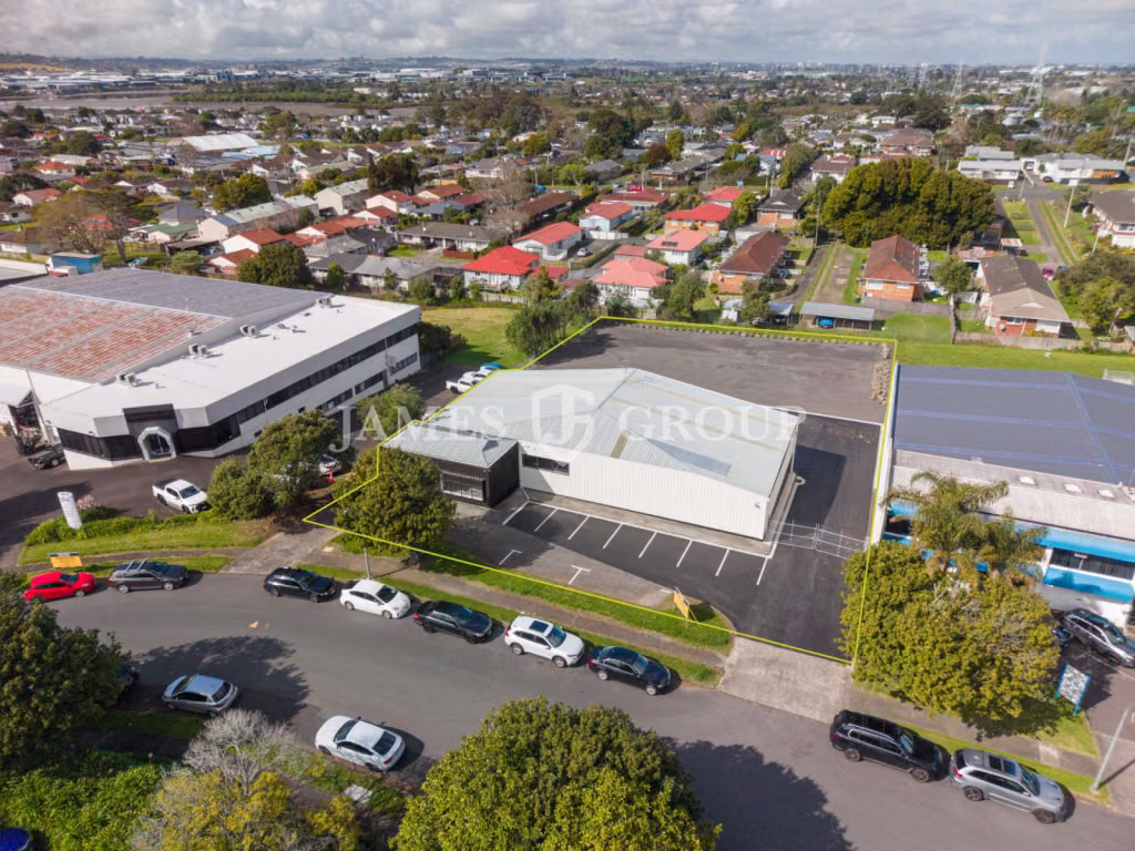 Yard Heavy Users! 1,725m² Yard & 693m² Building