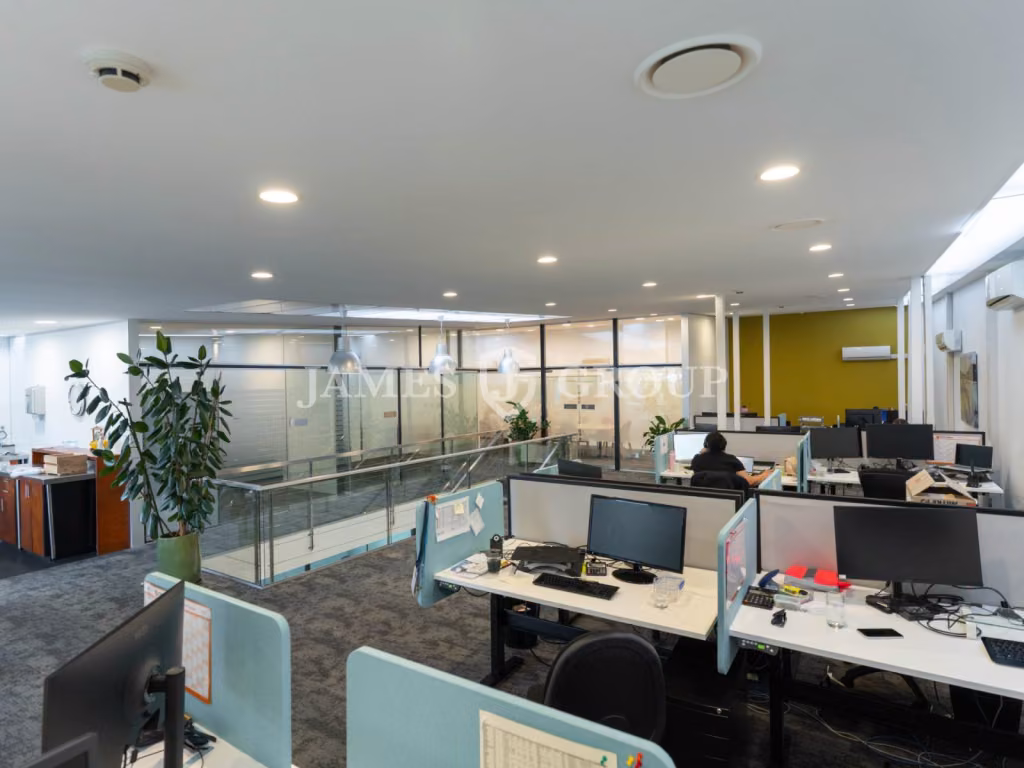 428m² High Quality City Fringe Office