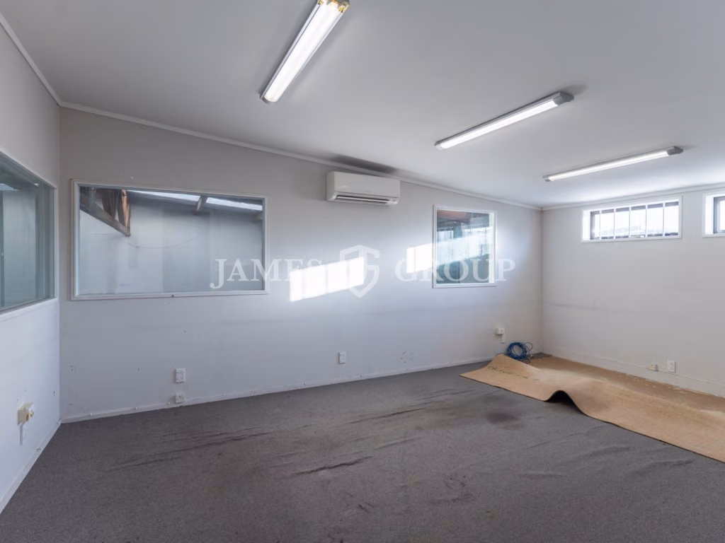 Affordable Secure Unit | Dual Roller Door