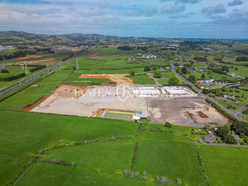 Metaled Yard With Full Utilities | 4,000m²