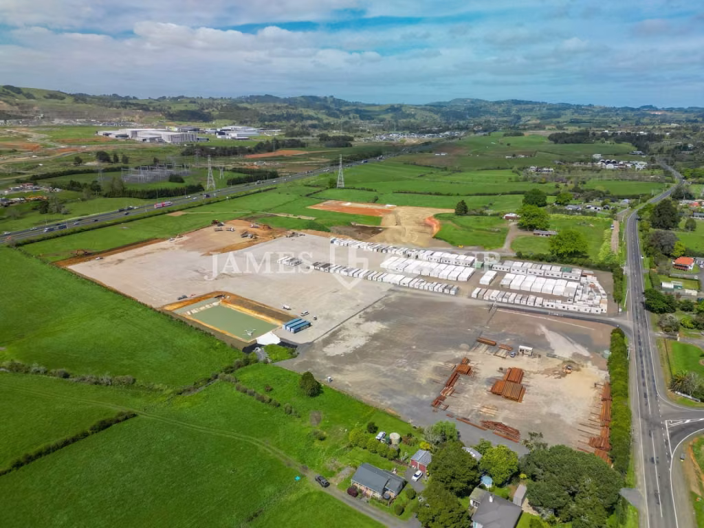 Metaled Yard With Full Utilities | 1,500m²