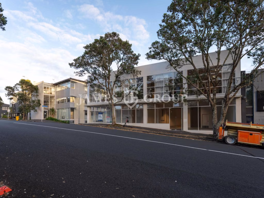 Prime Corner Tenancy With Exposure
