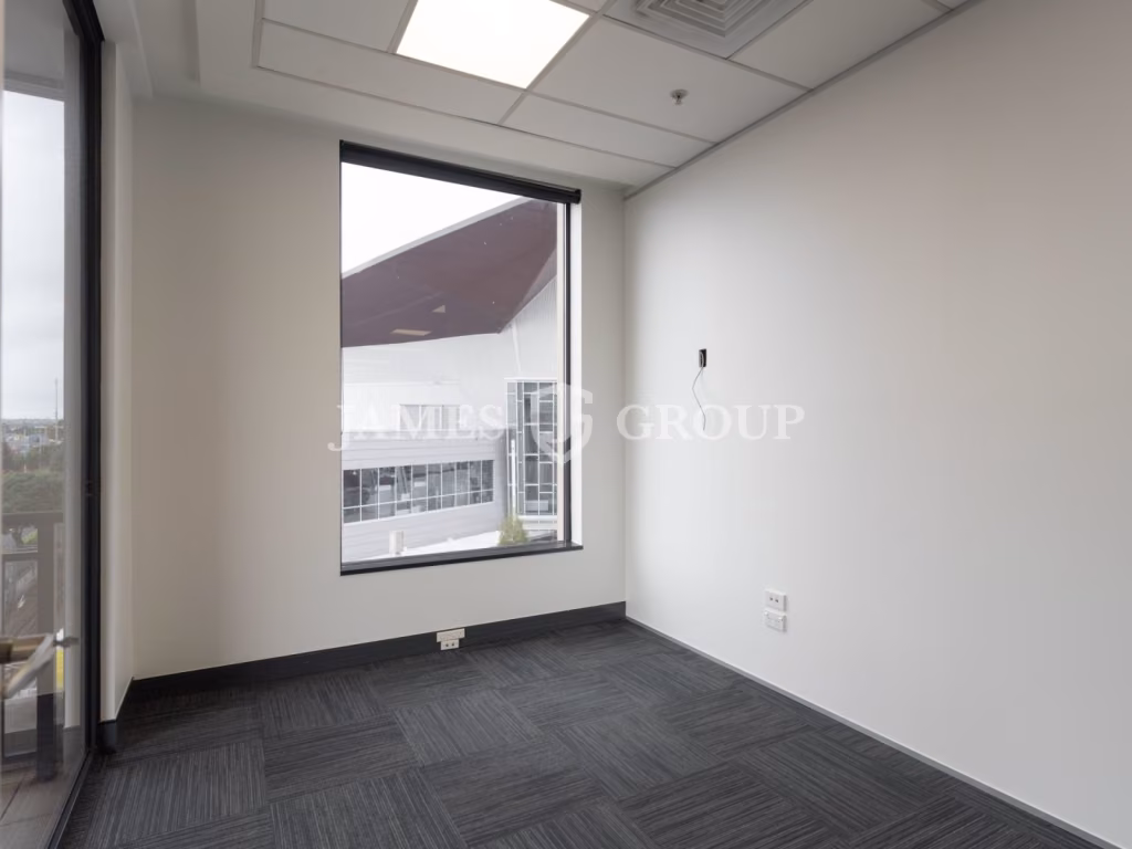 High-quality Office With Excellent Natural Light