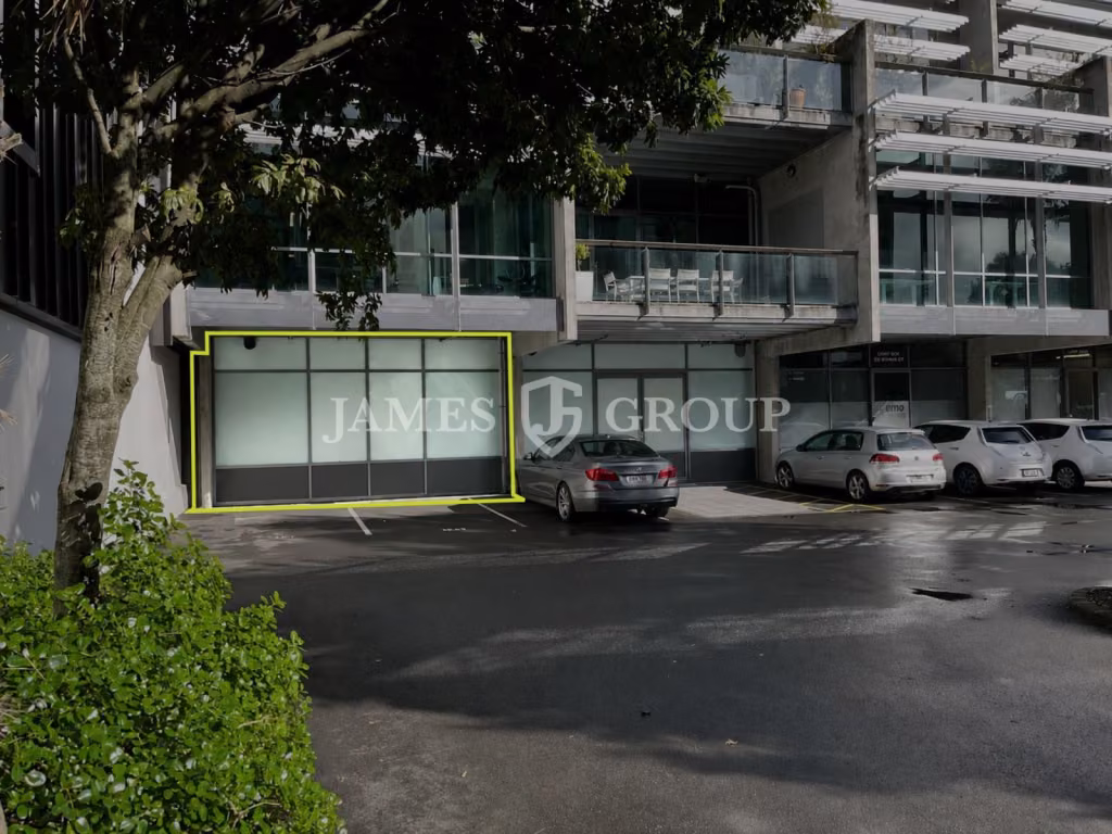 237m² Office With Modern Industrial Character
